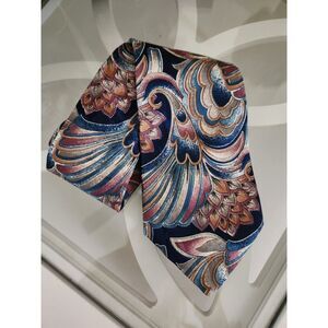 Vintage Boston Traders 100% Silk‎ Men's Necktie Blue Multicolor.
